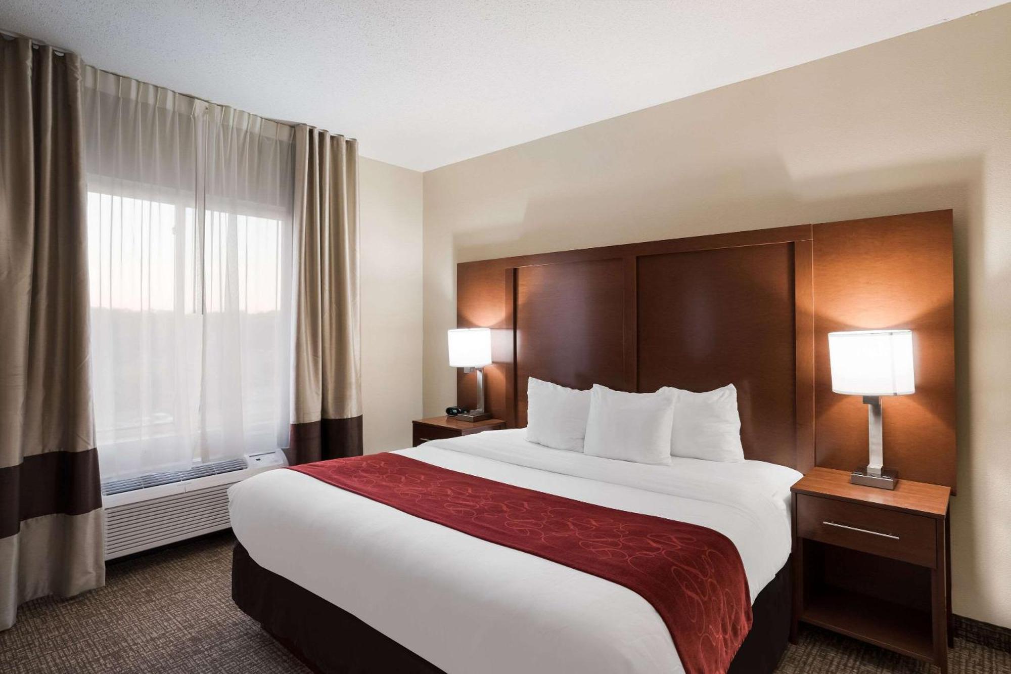 Comfort Suites Suffolk - Chesapeake Exterior photo